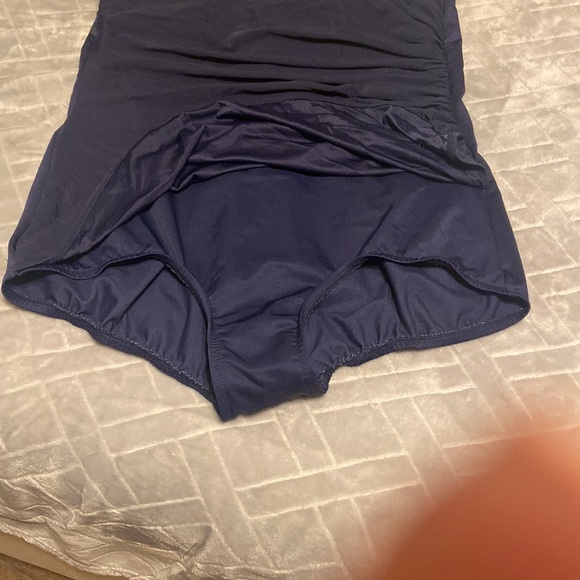 Lands End Swim-Slender navy one piece swimsuit - Size 18 - Picture 2 of 5